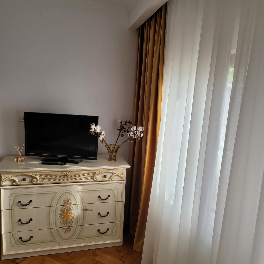 Apartament Individual La Casa Parter Apartment Timişoara Exterior foto